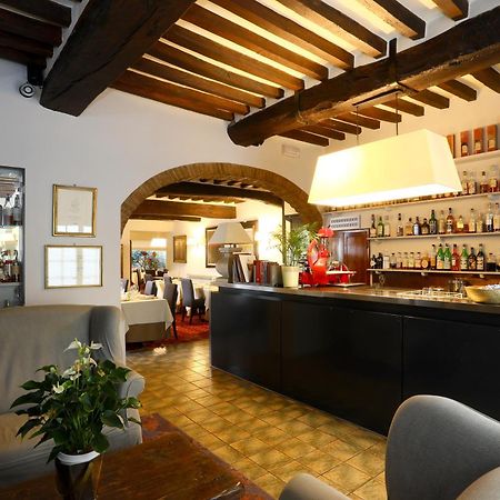Locanda Stella D'Oro Soragna Exterior foto