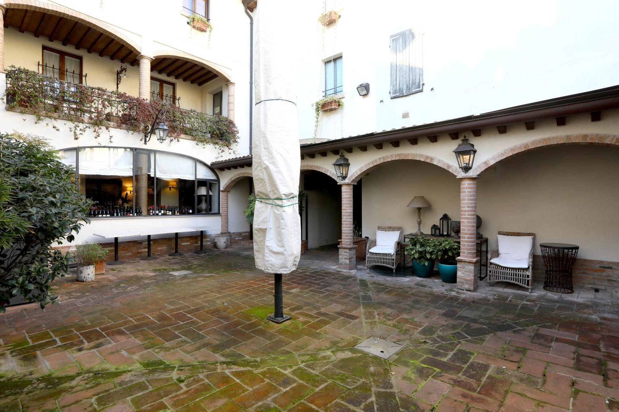 Locanda Stella D'Oro Soragna Exterior foto