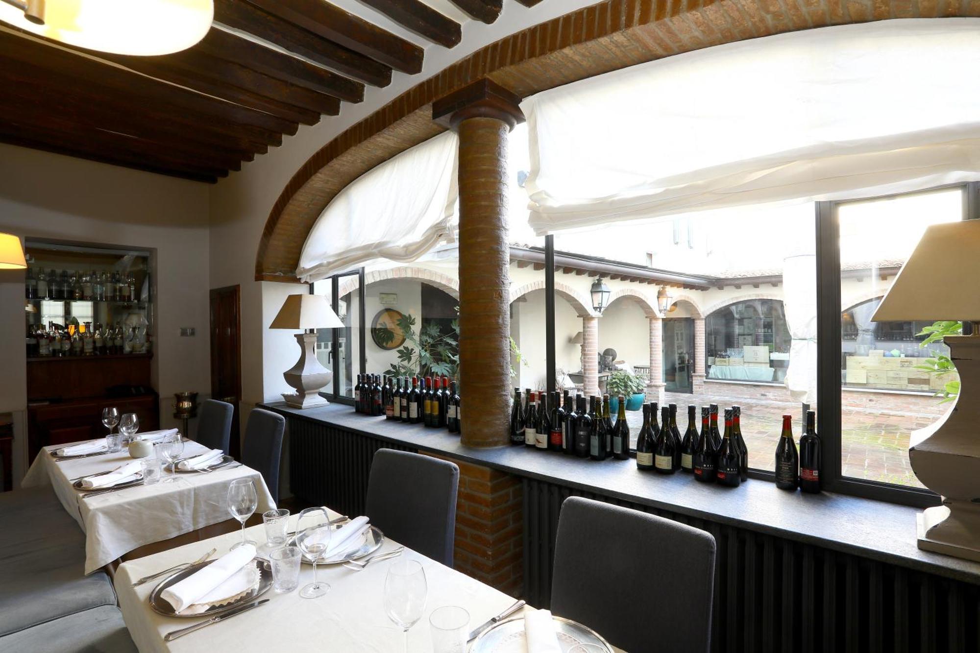 Locanda Stella D'Oro Soragna Exterior foto