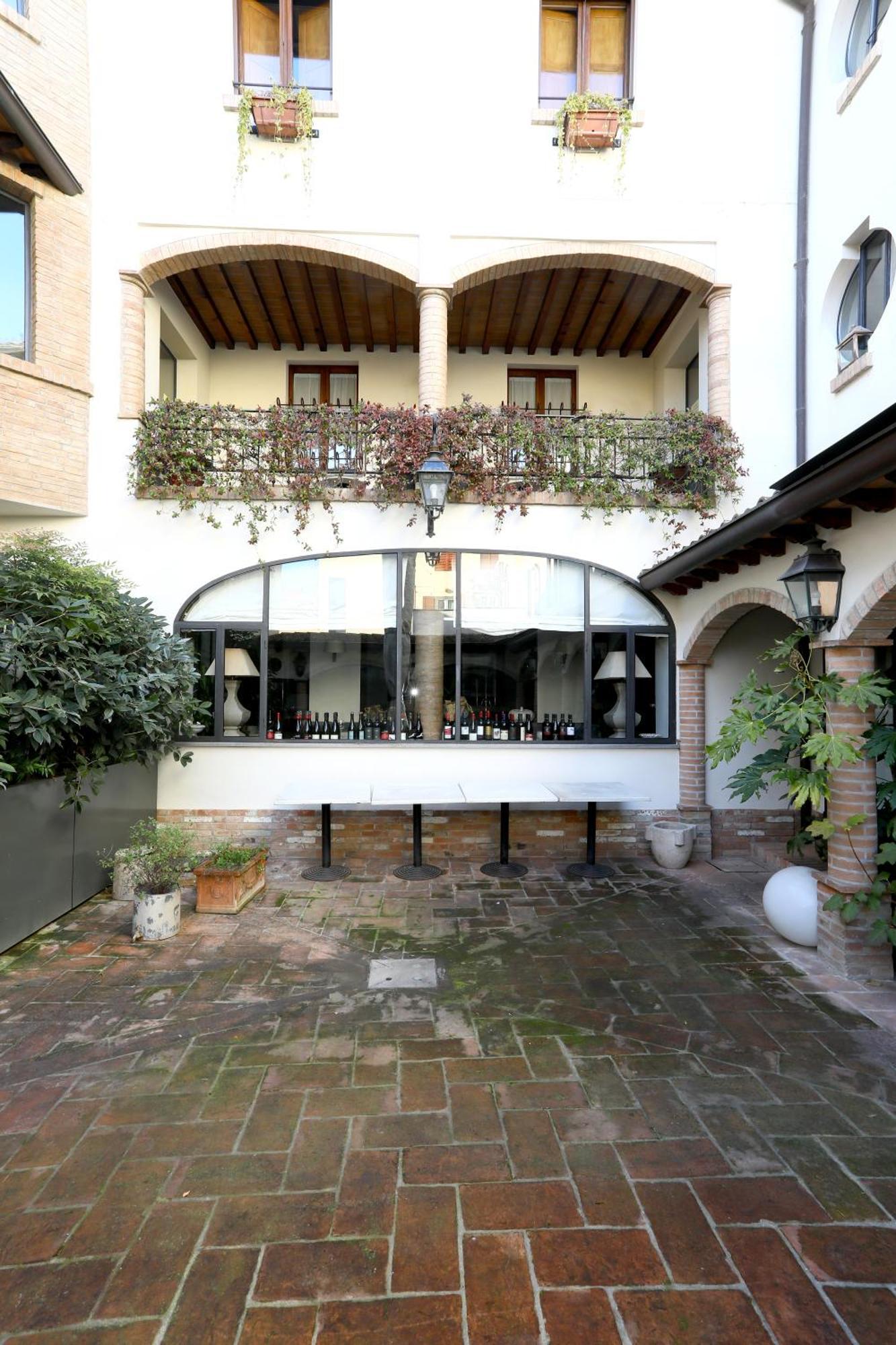 Locanda Stella D'Oro Soragna Exterior foto