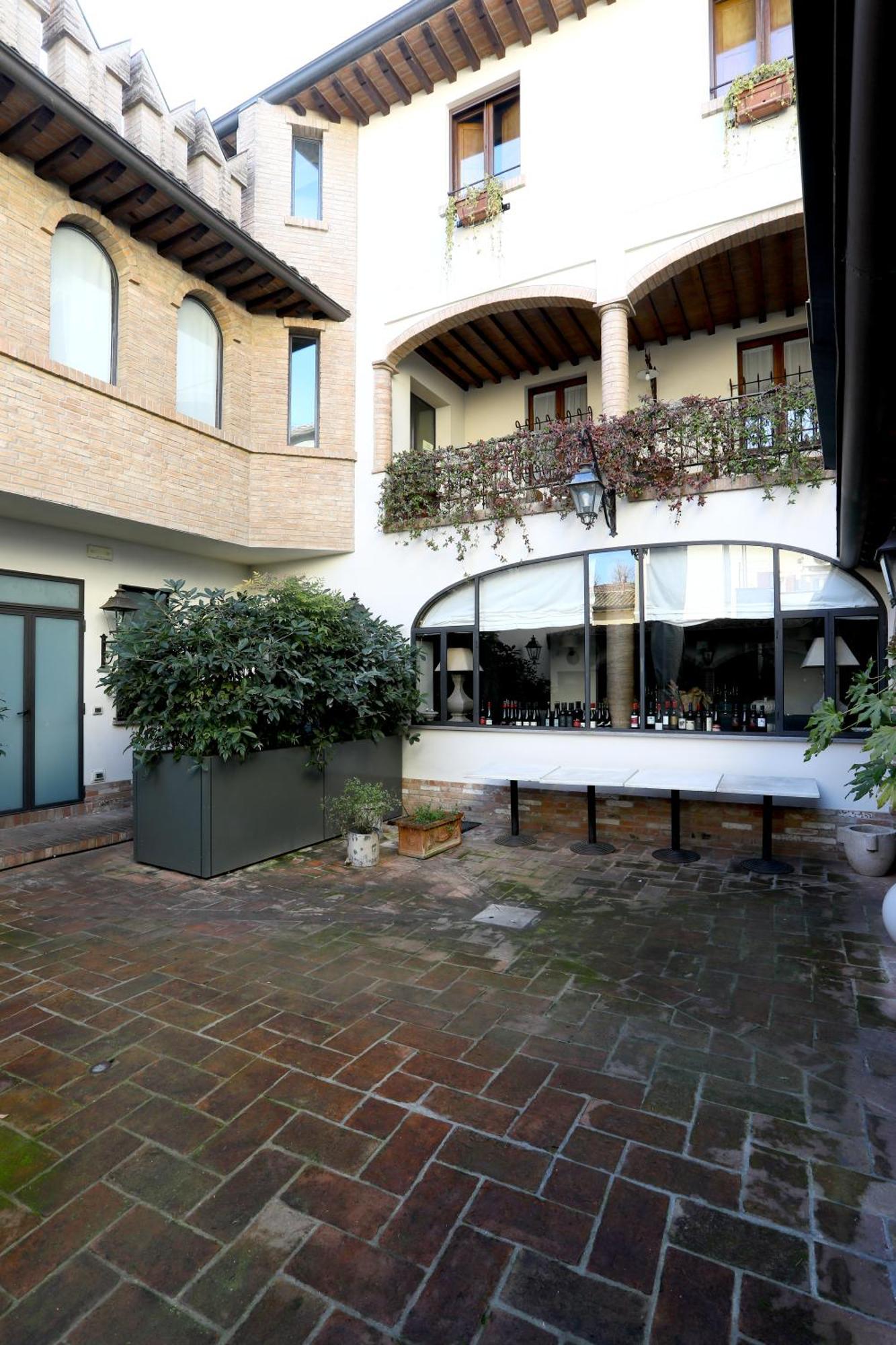 Locanda Stella D'Oro Soragna Exterior foto